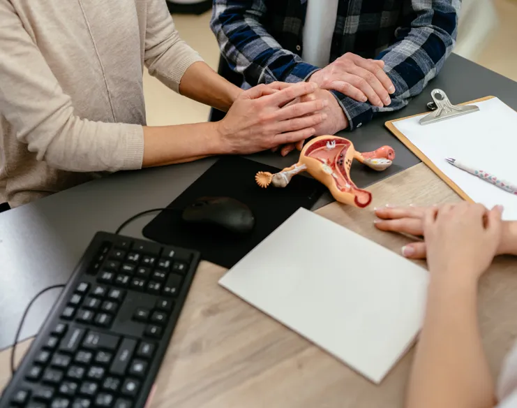 How Do Fertility Specialists Decide Whether You Need ICSI During IVF?